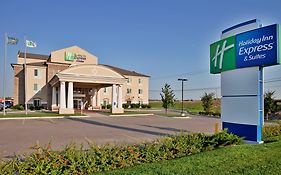 Holiday Inn Express Hotel & Suites Wichita Airport, An Ihg Hotel